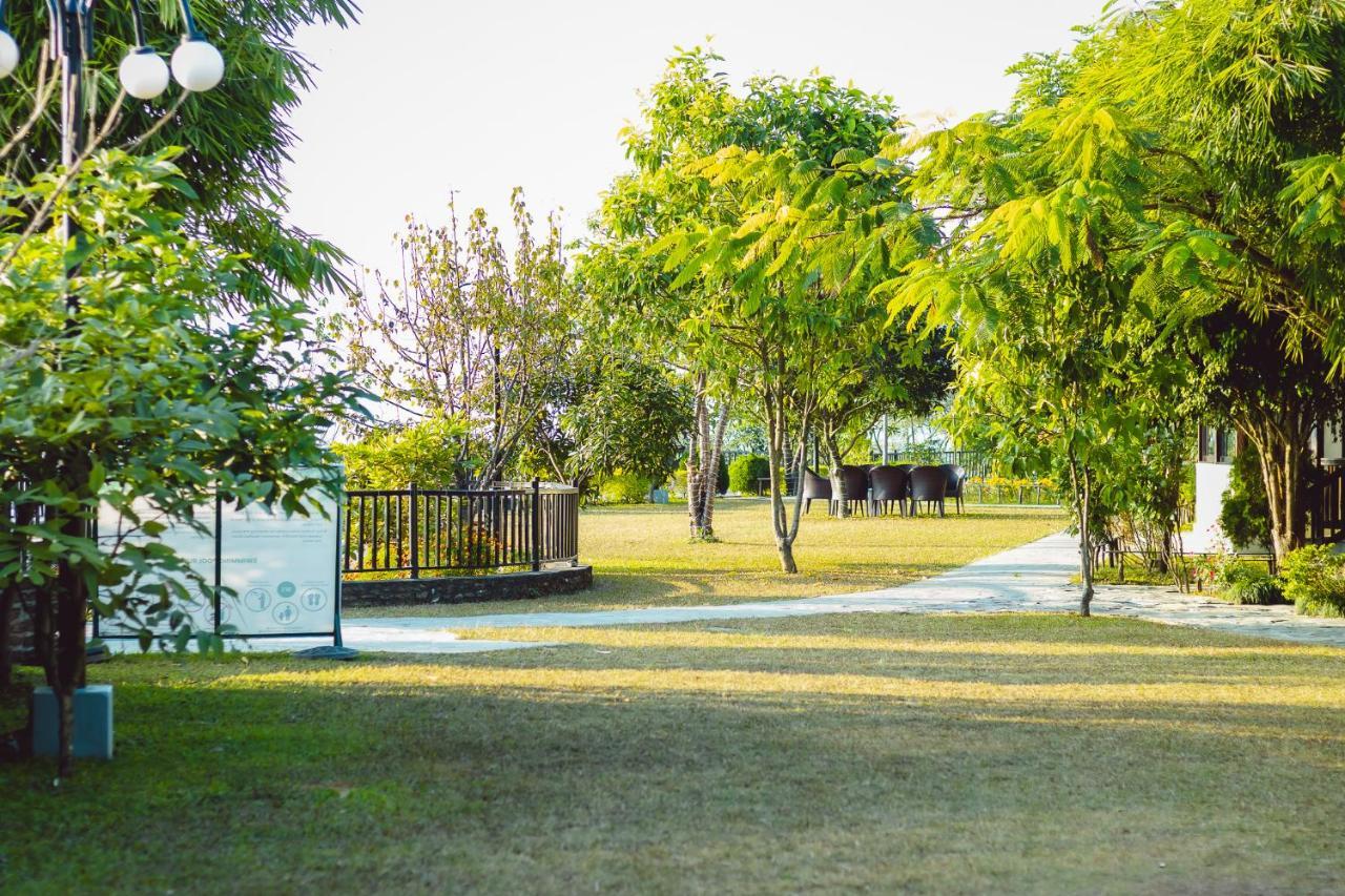Rupakot Resort Покхара Экстерьер фото